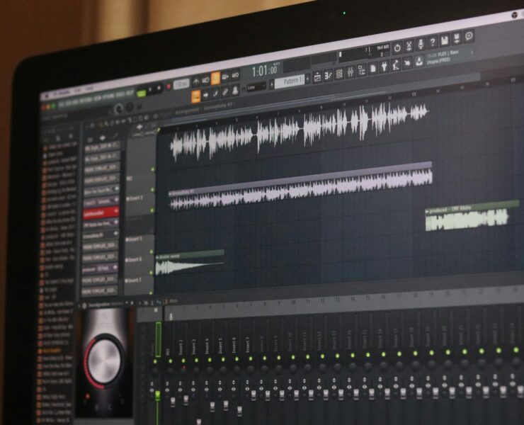 Ein Computerbildschirm, auf dem eine Audiobearbeitungssoftware zu sehen ist